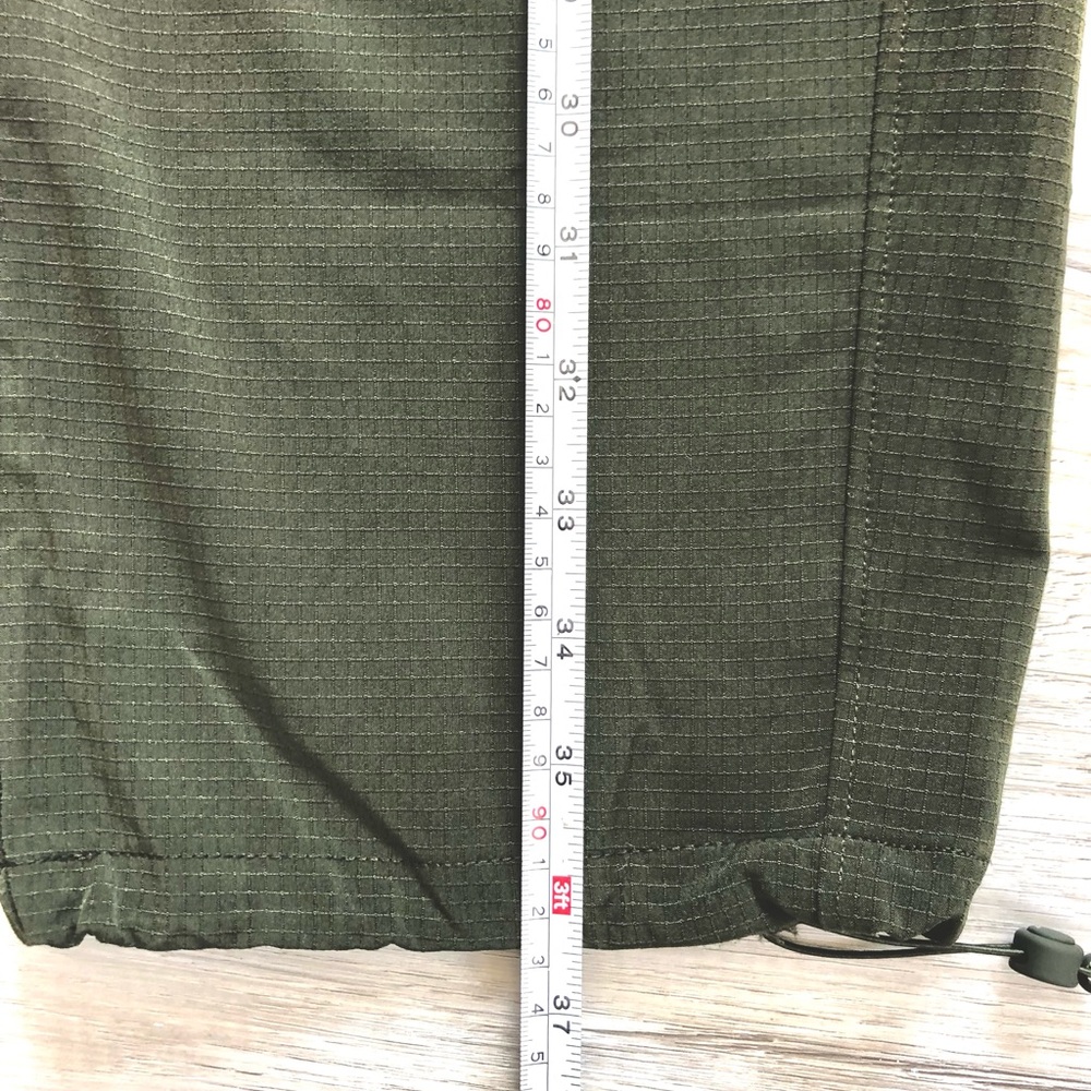 Athleta Dark Green Men's Cargo Pants - Picture 7 of 11